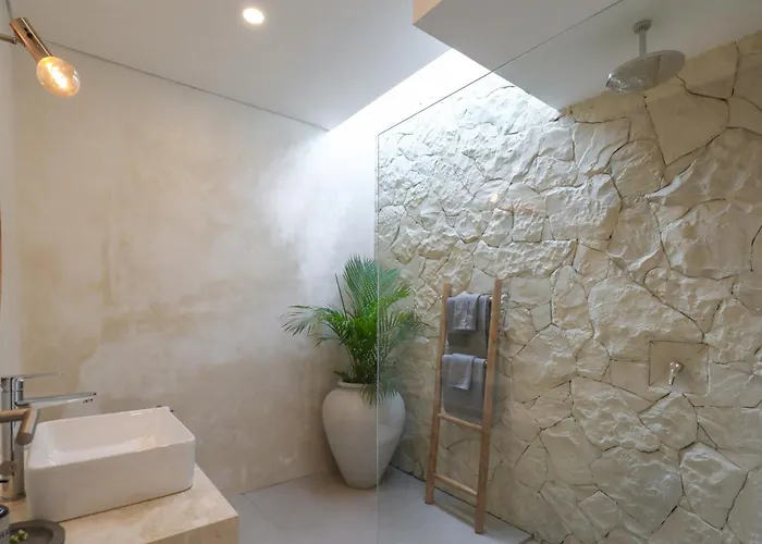 Isea-3 Bedroom With Pool * Seminyak